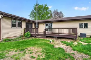N5782 Fairview Rd, Fond du Lac, WI 54937 - Photo 6