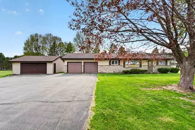 N5782 Fairview Road, Fond du Lac, WI 54937 - Photo 2