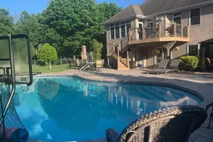 2187 Palmer Dr, Green Bay, WI 54311 - Photo 2