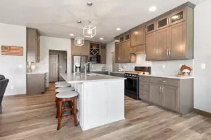 3492 Mayapple Dr, Green Bay, WI 54311 - Photo 12