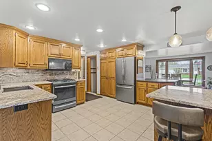 1698 Nancy Ave, Green Bay, WI 54303 - Photo 14