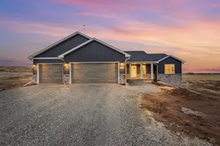 W225 Sunset View Circle, Kaukauna, WI 54130 - Photo 2