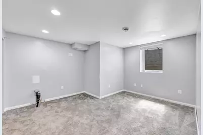 915 Nightingale Court, Pulaski, WI 54162 - Photo 20