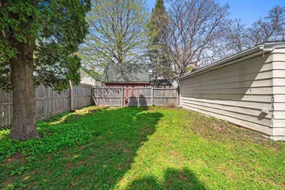867 Shawano Avenue, Green Bay, WI 54303 - Photo 30