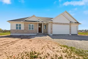 264 Kerrigan Dr, Wrightstown, WI 54180 - Photo 2