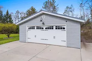 16164 Bucks Point Ln, Mountain, WI 54149 - Photo 14