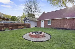 1305 Lawrence St, Appleton, WI 54914 - Photo 46