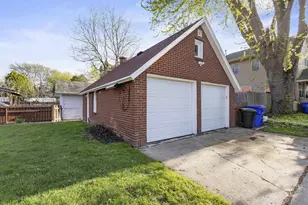 1305 Lawrence St, Appleton, WI 54914 - Photo 44