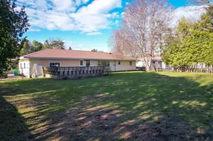 929 Edgewood Cir, Marinette, WI 54143 - Photo 24