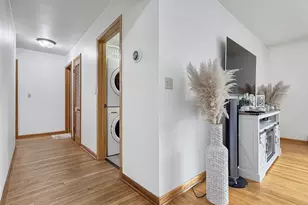 929 Edgewood Cir, Marinette, WI 54143 - Photo 12
