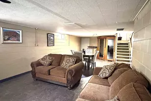 929 Edgewood Cir, Marinette, WI 54143 - Photo 18