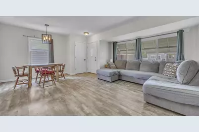 649 Indiana Avenue, West Bend, WI 53095 - Photo 14
