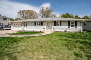 1318 Oregon St, Green Bay, WI 54303 - Photo 1
