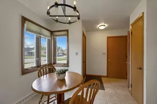 1318 Oregon St, Green Bay, WI 54303 - Photo 10