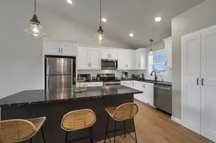 829 Sharon Ln, Pulaski, WI 54162 - Photo 8