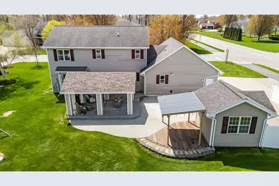 W5894 Sweet Clover Drive, Appleton, WI 54915 - Photo 2