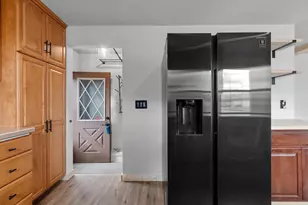 1175 Thomas St, Green Bay, WI 54303 - Photo 6
