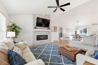 2359 Tigerwood Trail, De Pere, WI 54115 - Photo 2