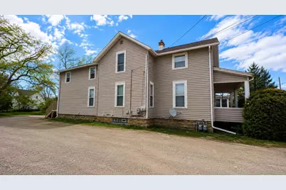 308 Prospect Avenue, Oshkosh, WI 54901 - Photo 2