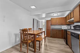 226 Gruenwald Ave, Neenah, WI 54956 - Photo 10