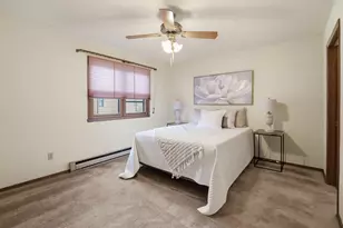 940 Babcock St, Neenah, WI 54956 - Photo 20