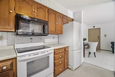 940 Babcock Street #98, Neenah, WI 54956 - Photo 8