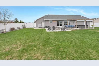 1724 Bridge Port Circle, De Pere, WI 54115 - Photo 48