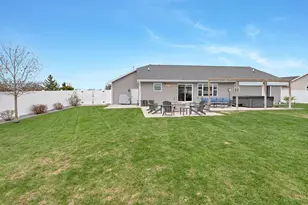 1724 Bridge Port Cir, De Pere, WI 54115 - Photo 48