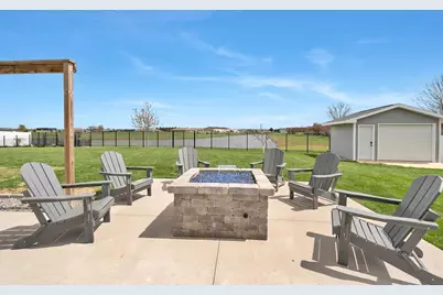 1724 Bridge Port Circle, De Pere, WI 54115 - Photo 44