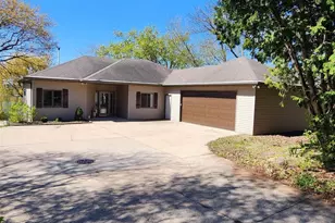 523 W Main St, Little Chute, WI 54140 - Photo 2