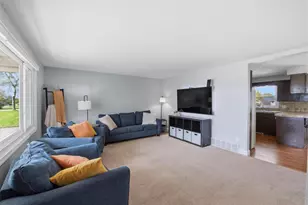 1465 Guns St, Green Bay, WI 54311 - Photo 4