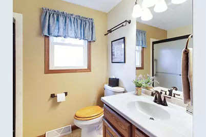 3638 Glenhaven Lane, Green Bay, WI 54301 - Photo 10