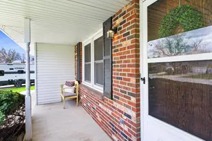 3638 Glenhaven Ln, Green Bay, WI 54301 - Photo 2