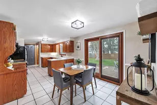 3025 Lawndale Dr, Green Bay, WI 54311 - Photo 6
