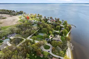 607 Hunters Point Rd, Neenah, WI 54956 - Photo 26