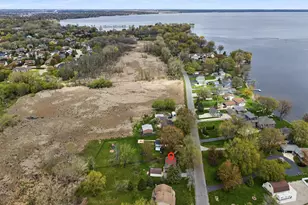 607 Hunters Point Rd, Neenah, WI 54956 - Photo 26