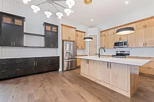 2120 Tori Ln, Marinette, WI 54143 - Photo 20