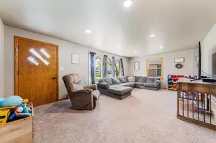 801 Bomier St, De Pere, WI 54115 - Photo 10