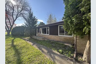 22 Welle Drive, Oshkosh, WI 54902 - Photo 2