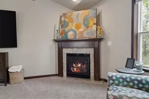 2078 S Sugar Ct, Appleton, WI 54913 - Photo 4