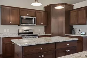 2078 S Sugar Ct, Appleton, WI 54913 - Photo 14