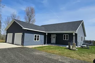 7968 W Herzog Rd, Iron Mountain, MI 49801 - Photo 2