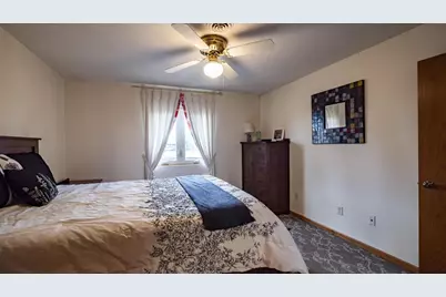 450 Campbell Road #C2, Oshkosh, WI 54902 - Photo 6