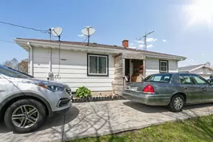 1311 S 31st St, Manitowoc, WI 54220 - Photo 16