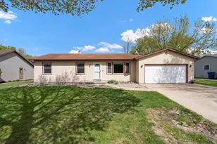 201 Fairway St, Combined Locks, WI 54113 - Photo 10