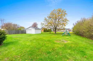 1750 Lost Dauphin Rd, De Pere, WI 54115 - Photo 44