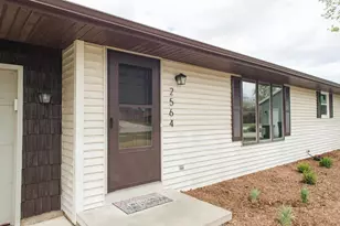 2564 Landler St, Green Bay, WI 54313 - Photo 2
