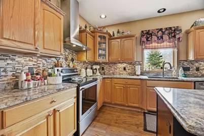 412 Ledgewood Drive, Fond du Lac, WI 54937 - Photo 16