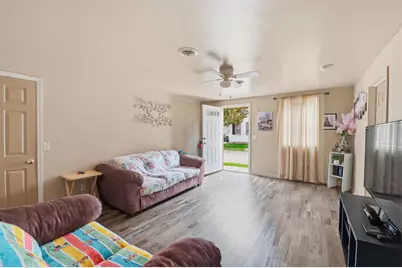 1217 St Clair Street, Green Bay, WI 54301 - Photo 4