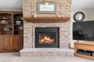 3022 Fairwinds Dr, Neenah, WI 54956 - Photo 8